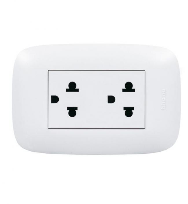 TOMACORRIENTE DUPLEX 2P+T 15A 250V PLACA BLANCA DOMINO SENCIA BTICINO